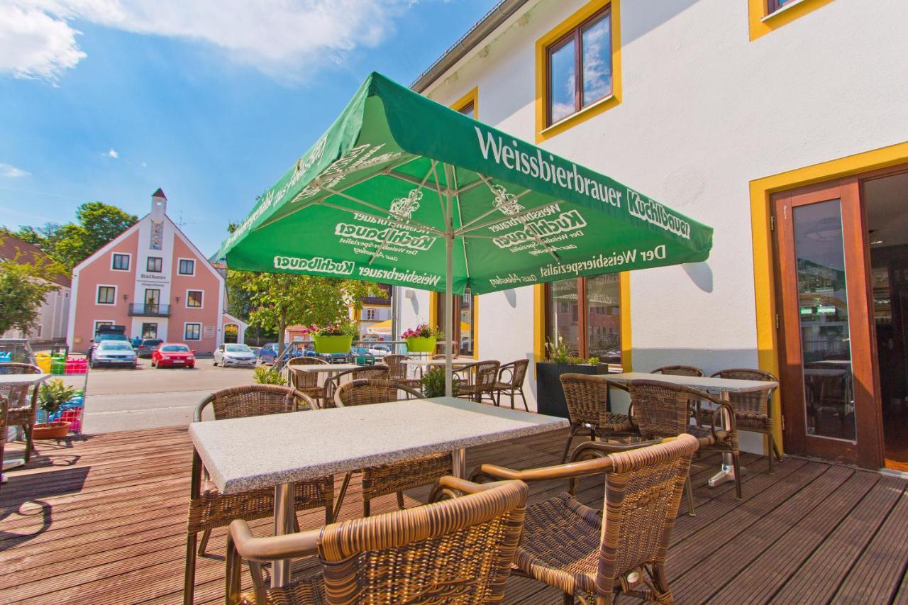 Gasthof Postbraeu Siegenburg Екстер'єр фото