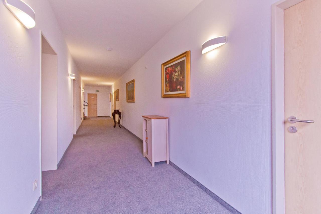 Gasthof Postbraeu Siegenburg Екстер'єр фото