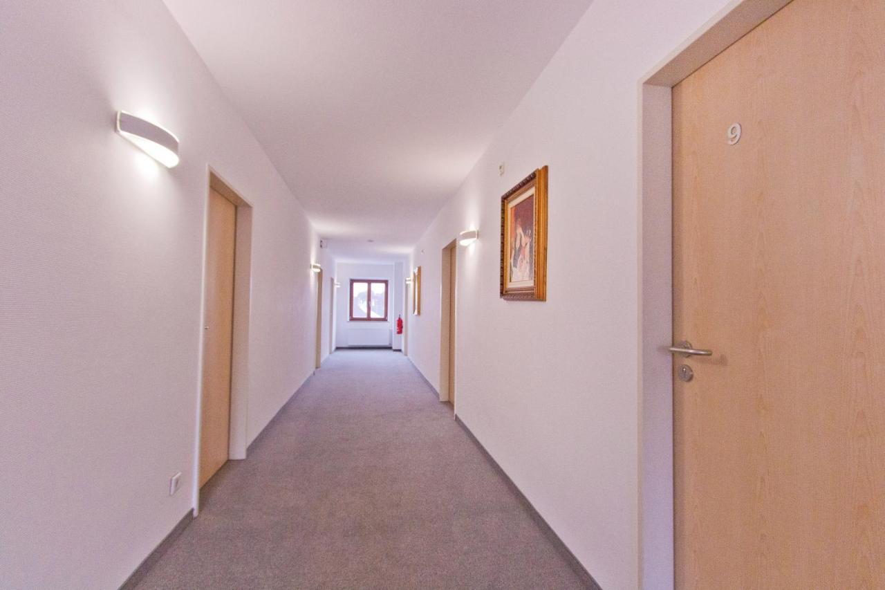 Gasthof Postbraeu Siegenburg Екстер'єр фото