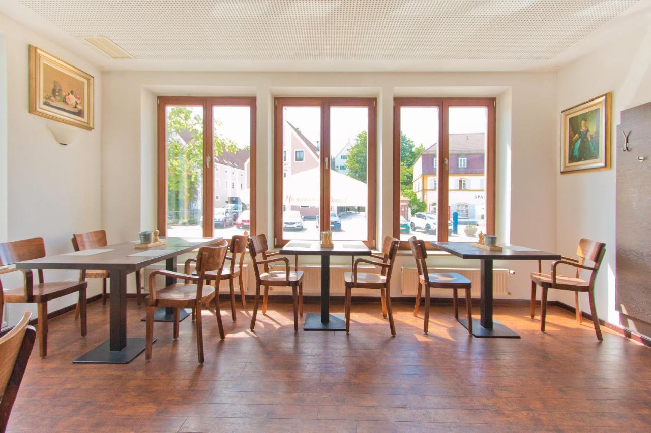Gasthof Postbraeu Siegenburg Екстер'єр фото