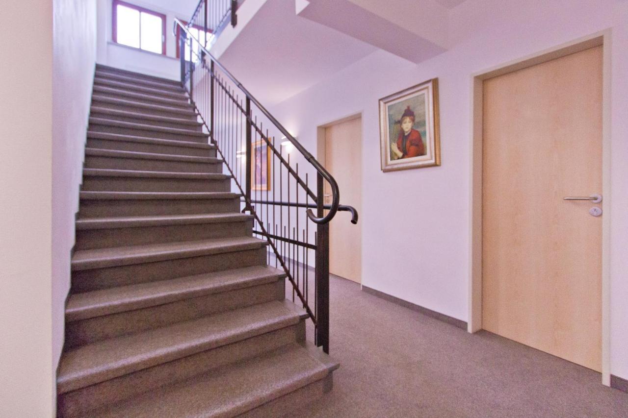 Gasthof Postbraeu Siegenburg Екстер'єр фото